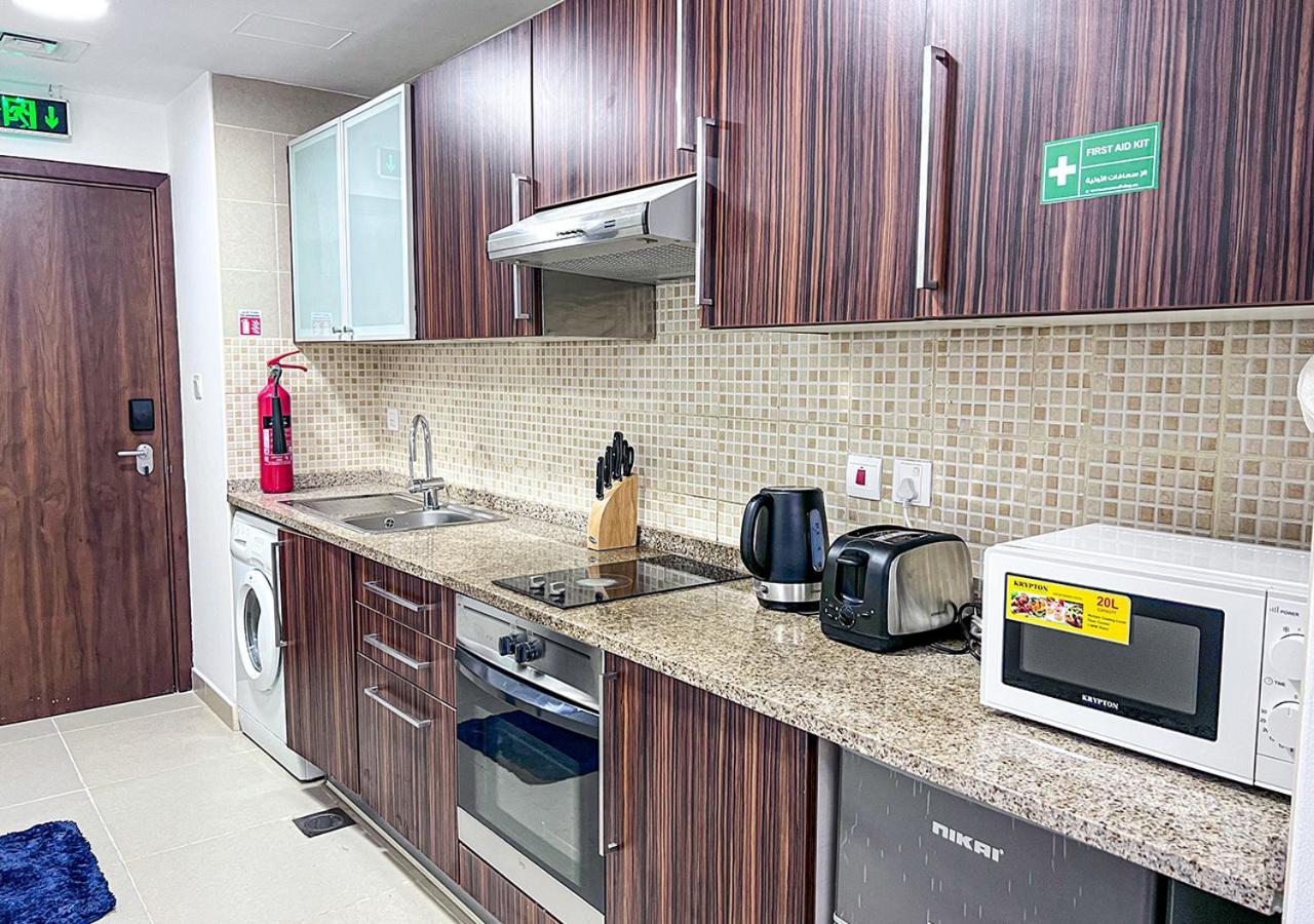 Cosmos Living Modern Studio Near Dubai Marina Buitenkant foto